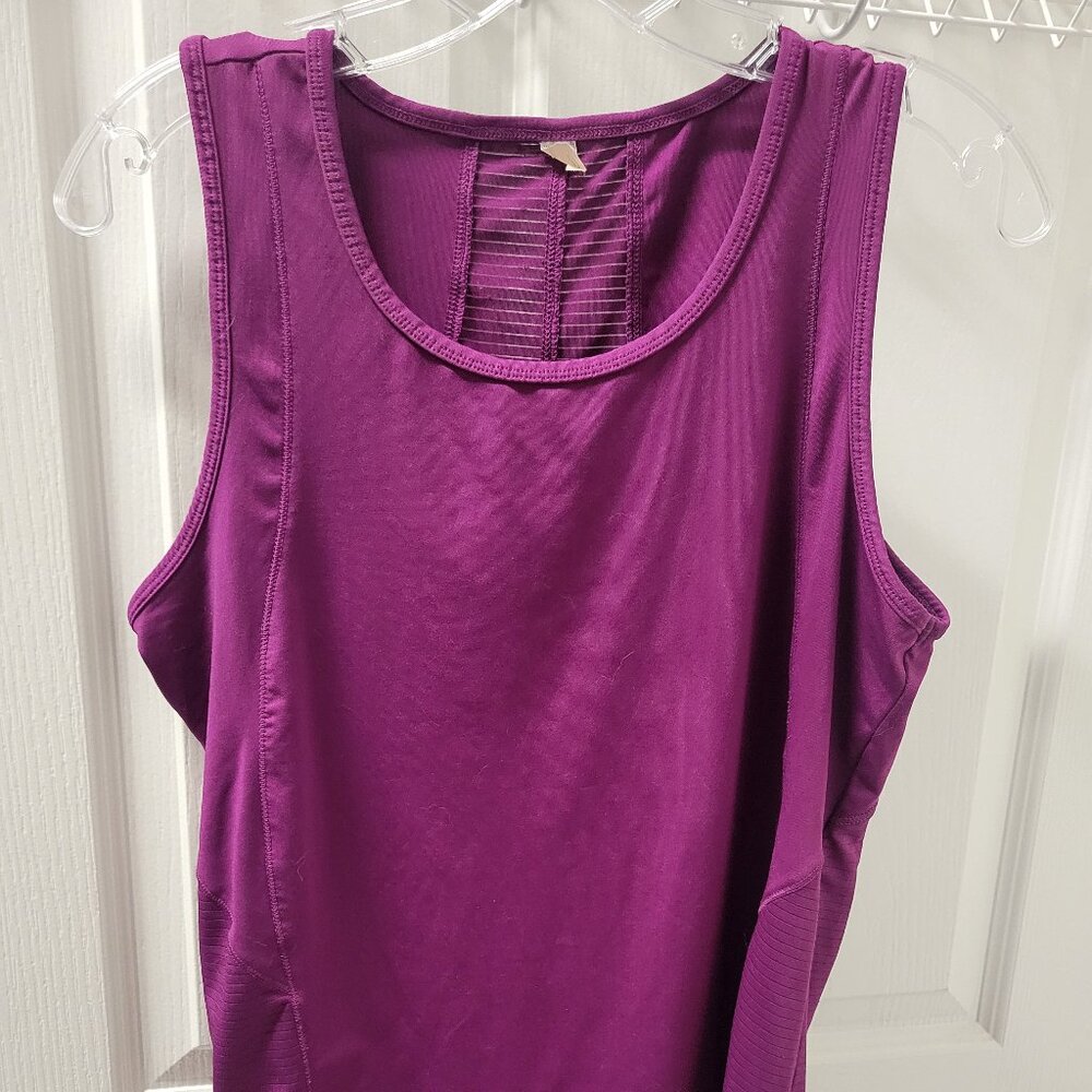 Marika Athletic tank for running M magenta pink purple